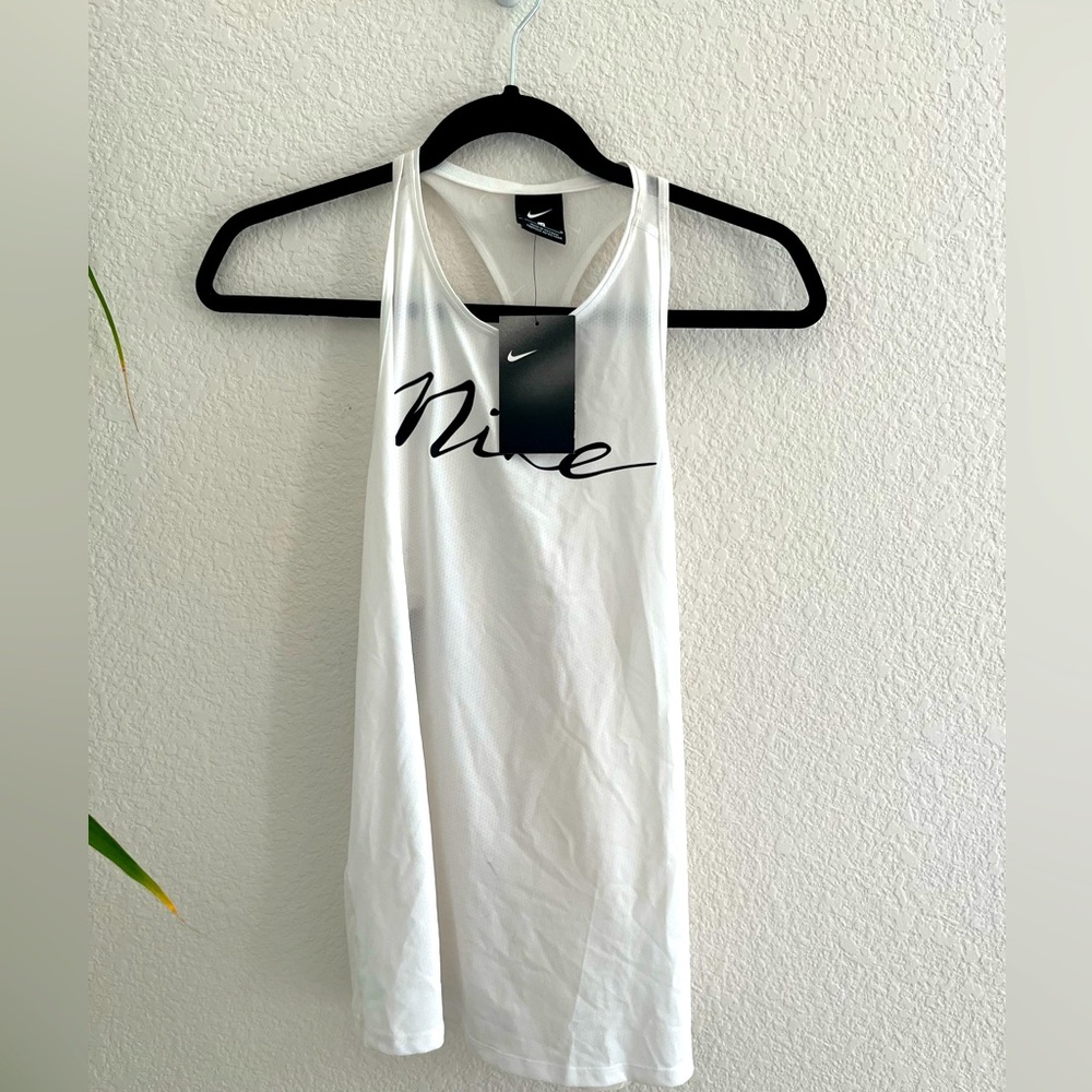 Women’s Nike Mesh Tank (M)